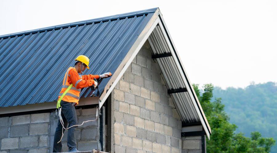 Professional gutter cleaning in Union City, OH